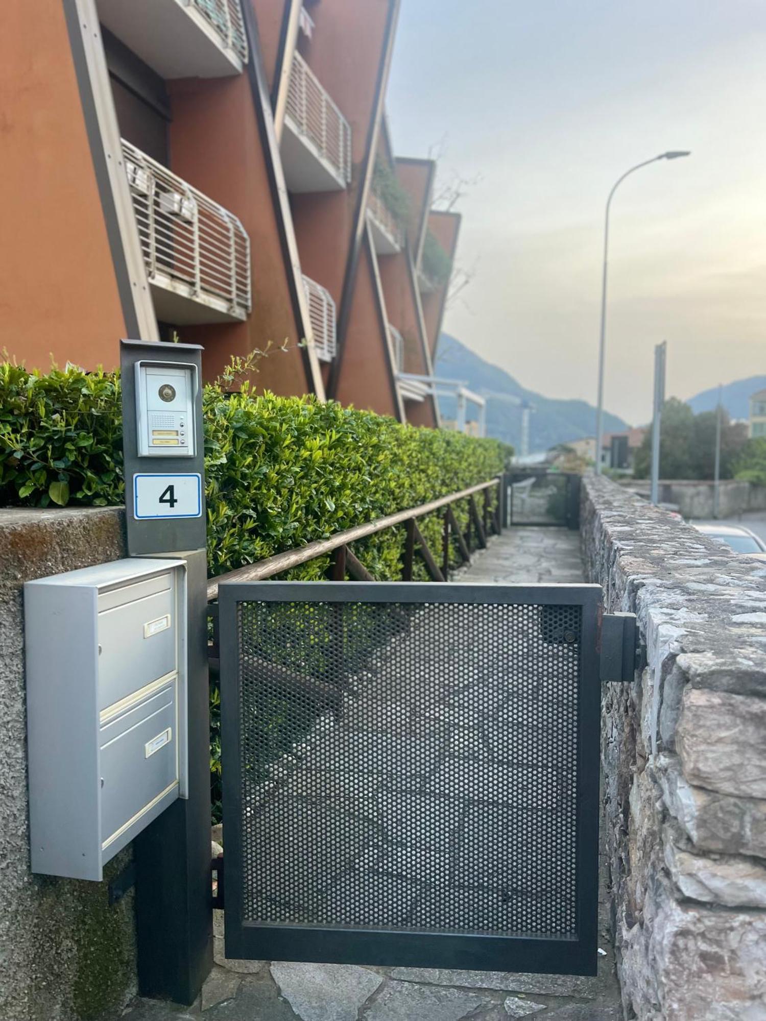 B&B Resilienza - Camera Privata Con Bagno Лекко Экстерьер фото